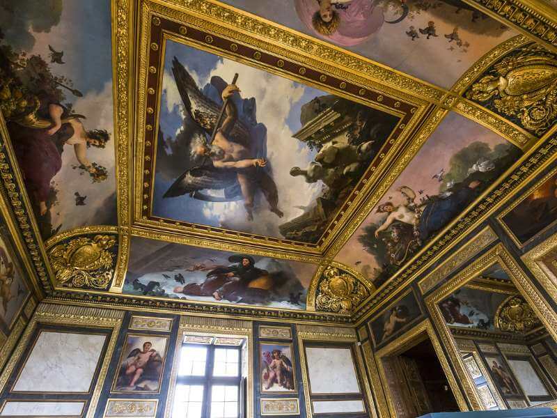 Louvre Museum Sully Flügel Malereien