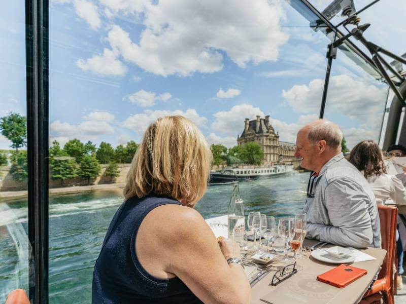 Seine Bootsfahrt Paris mit Mittagessen