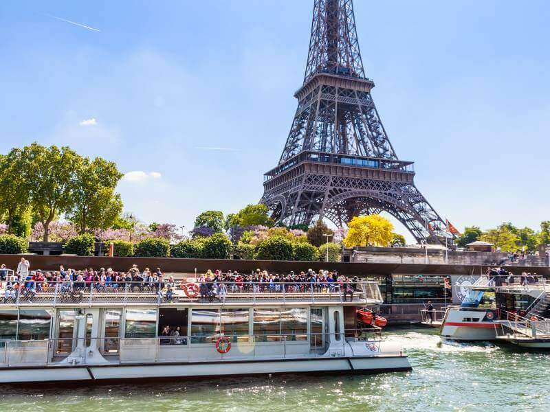 Seine-River-Cruise-am-Tag