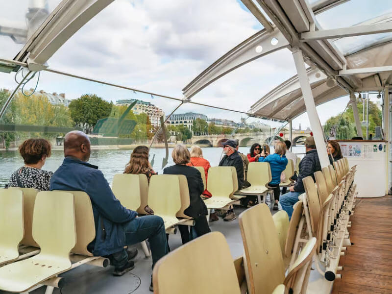 Paris-Hop-on-Hop-off-Bootsfahrt-Seine