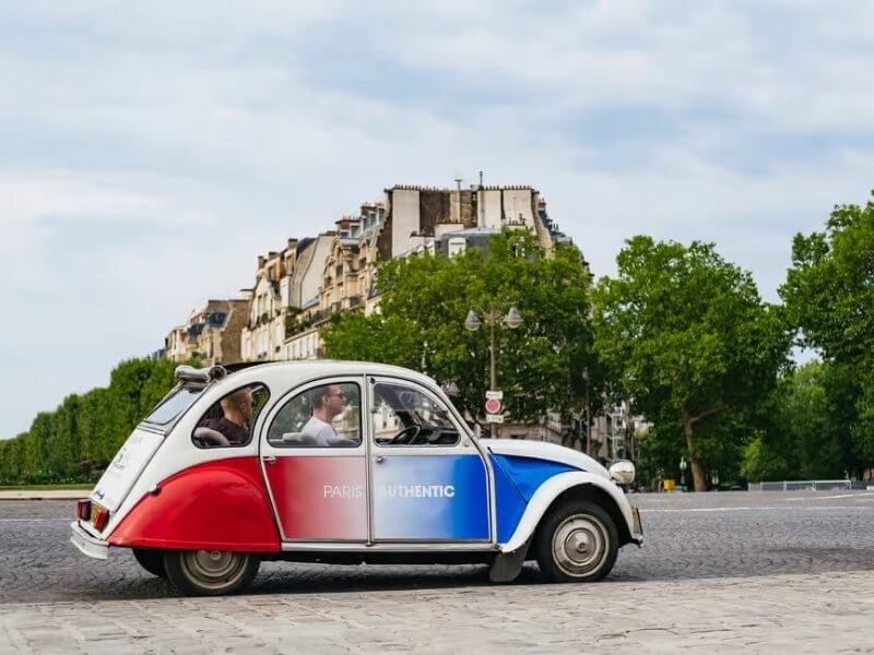 Paris Stdadtrundfahrt mit Ente